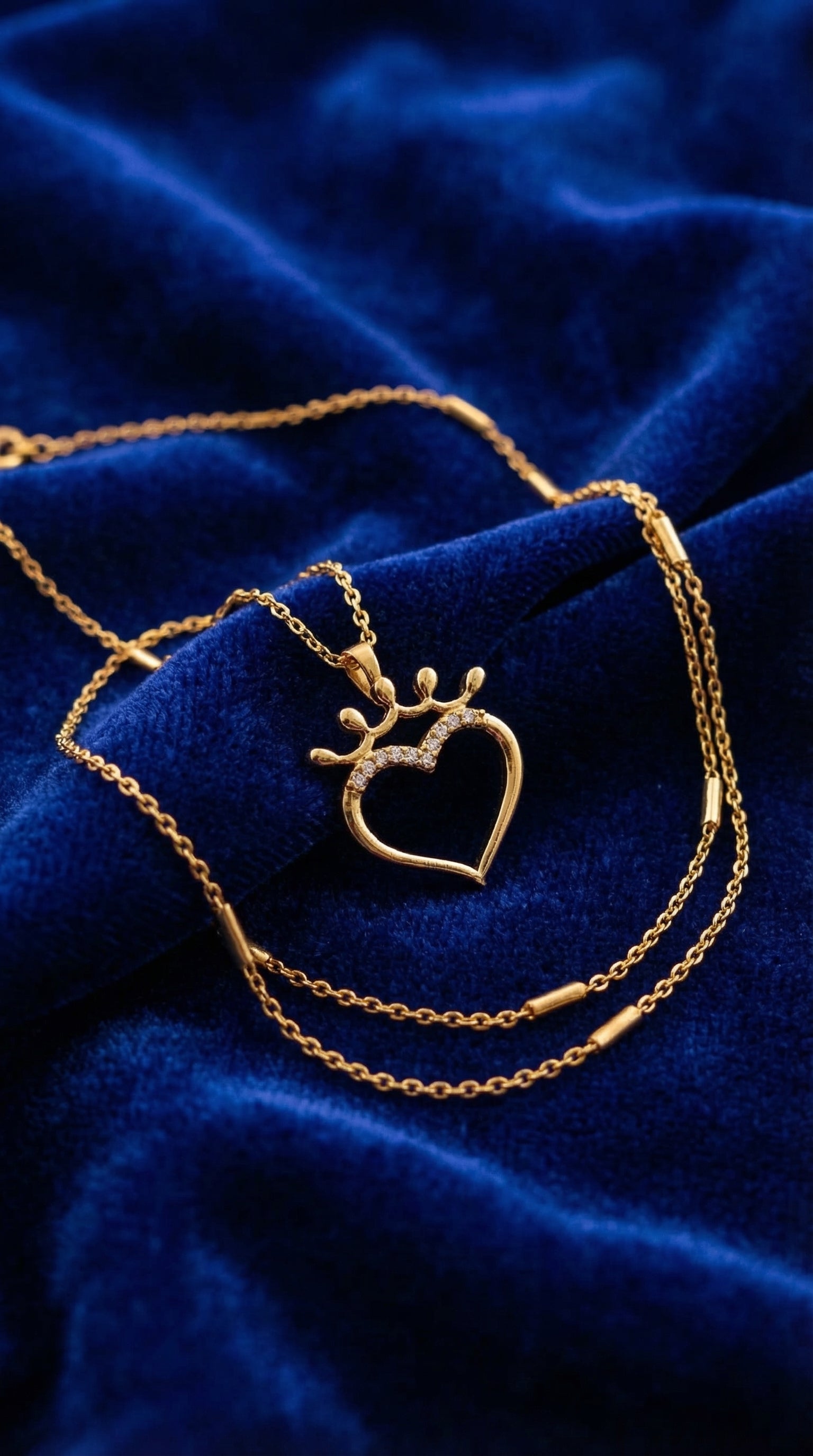 Royal Heart Crown Pendant Necklace