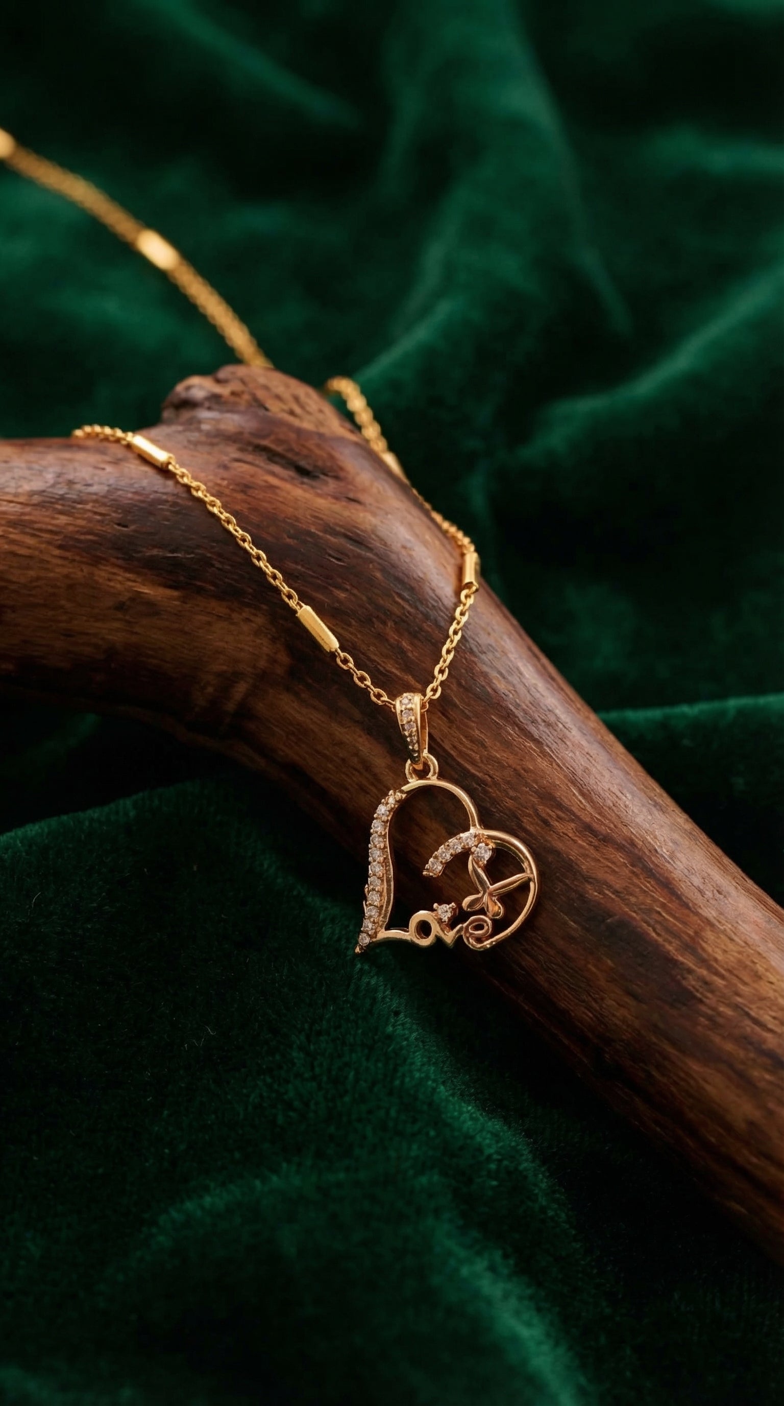 Infinity Love Heart Pendant Necklace