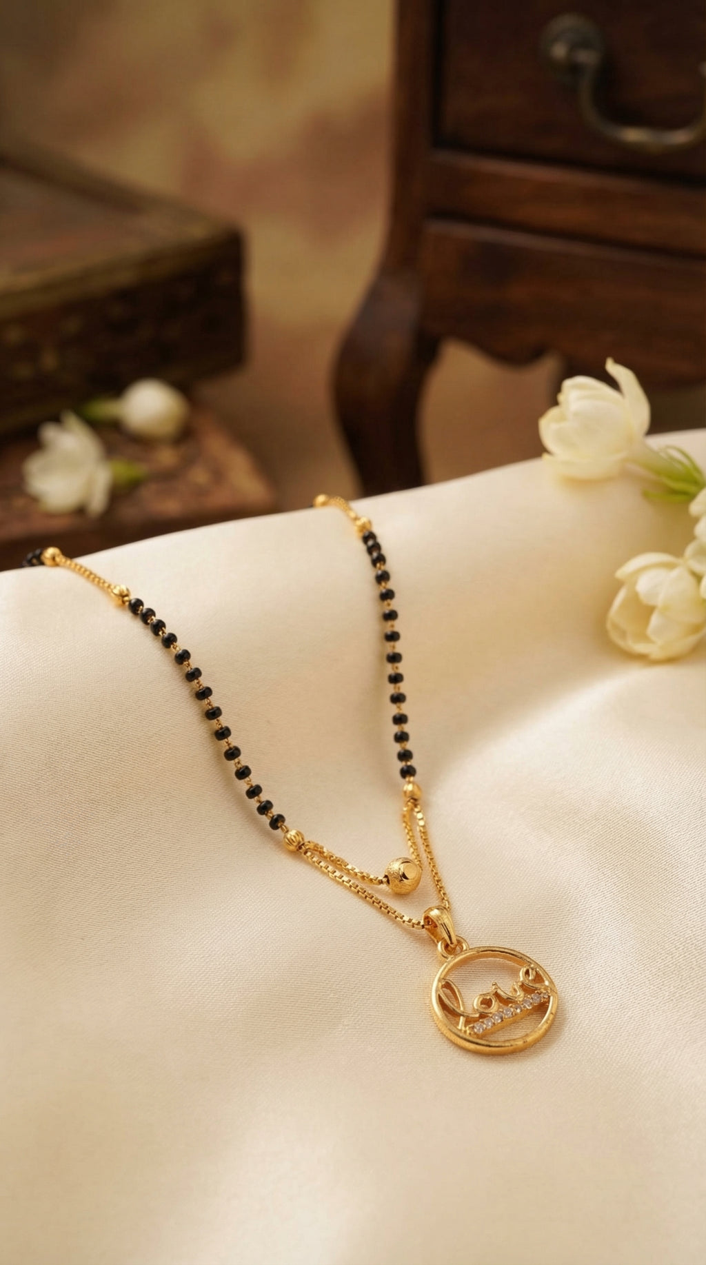 Elegant Love Circle Mangalsutra