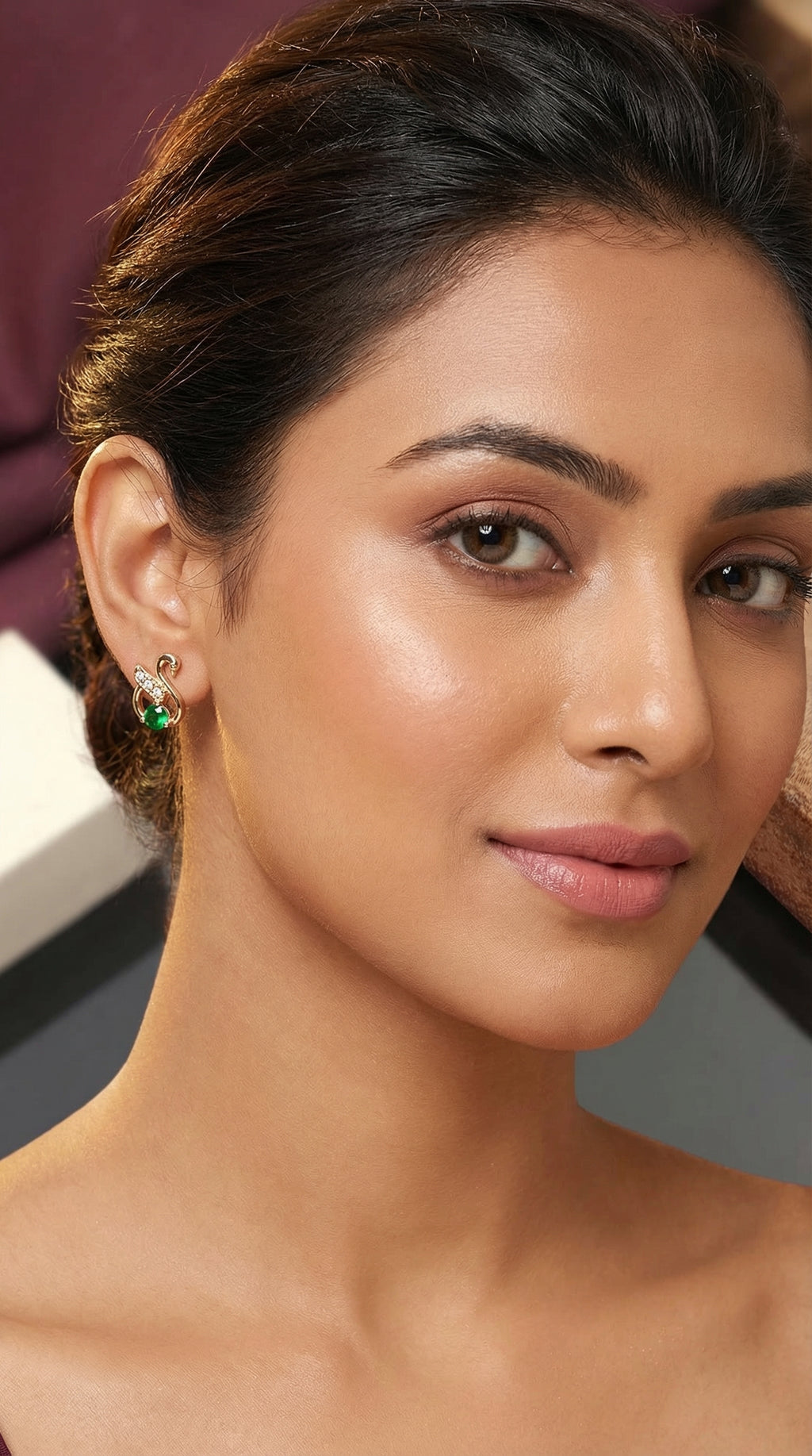 Emerald Swan Grace Stud Earrings