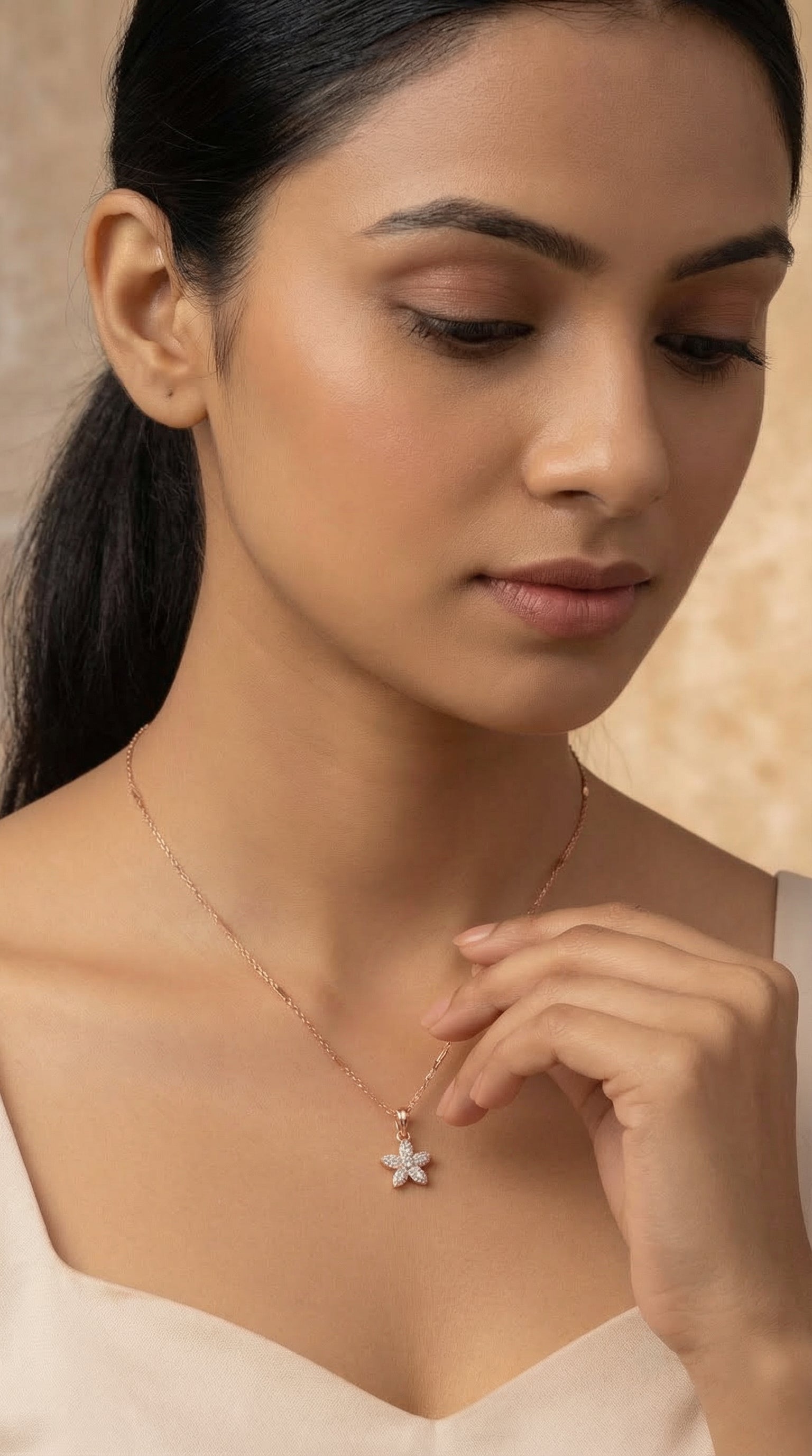 Elegant Star Crystal Pendant Necklace