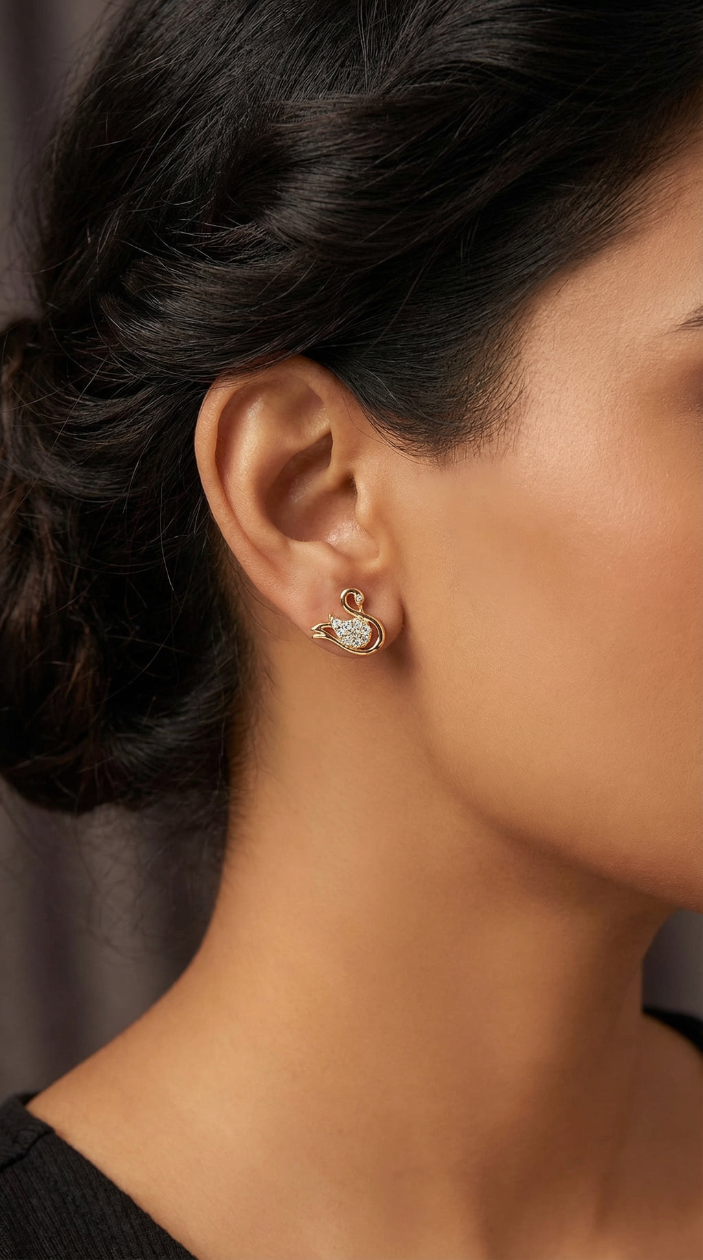 Elegant Swan Crystal Stud Earrings
