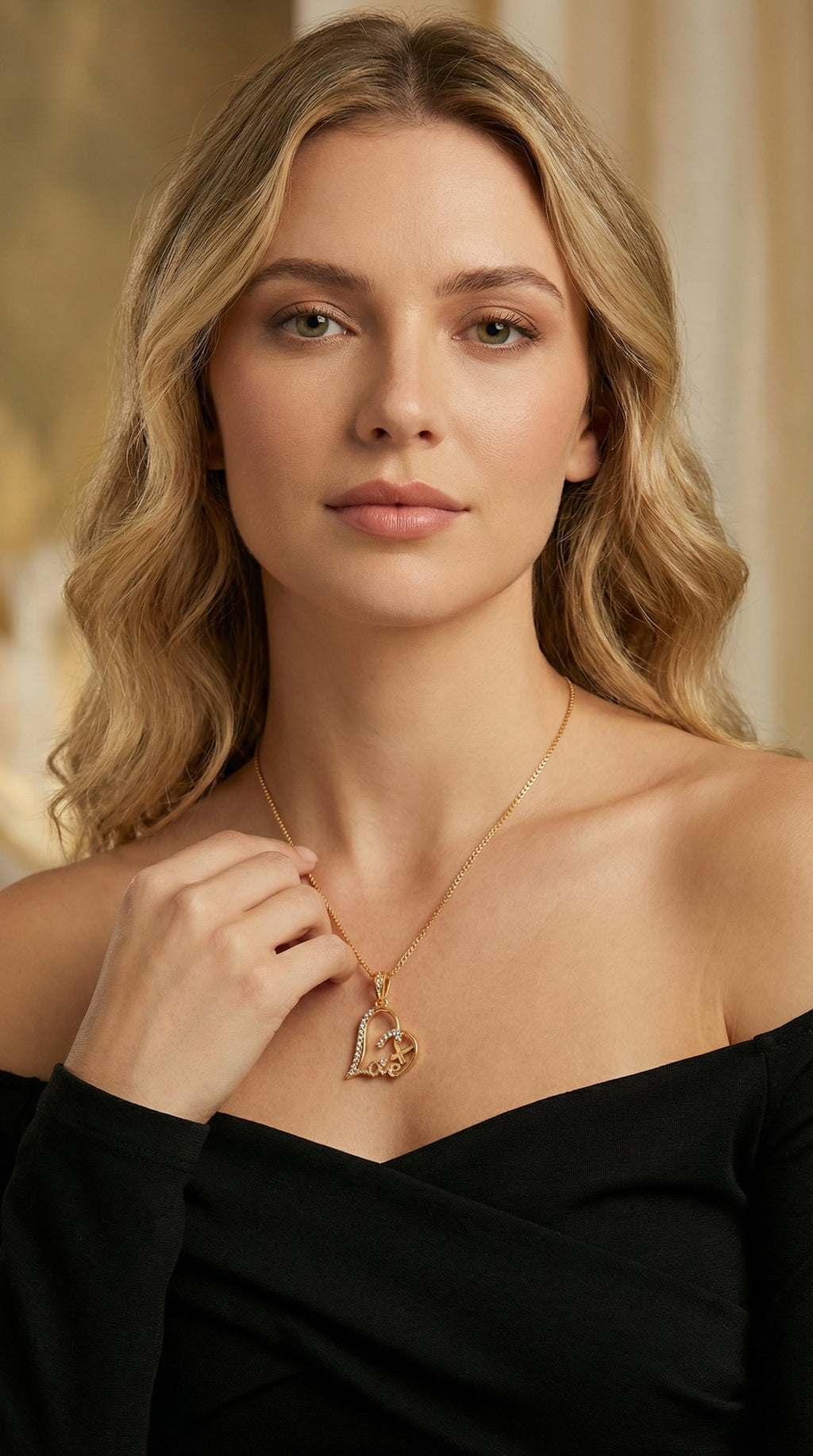 Elegant Love Heart Crystal Pendant Necklace